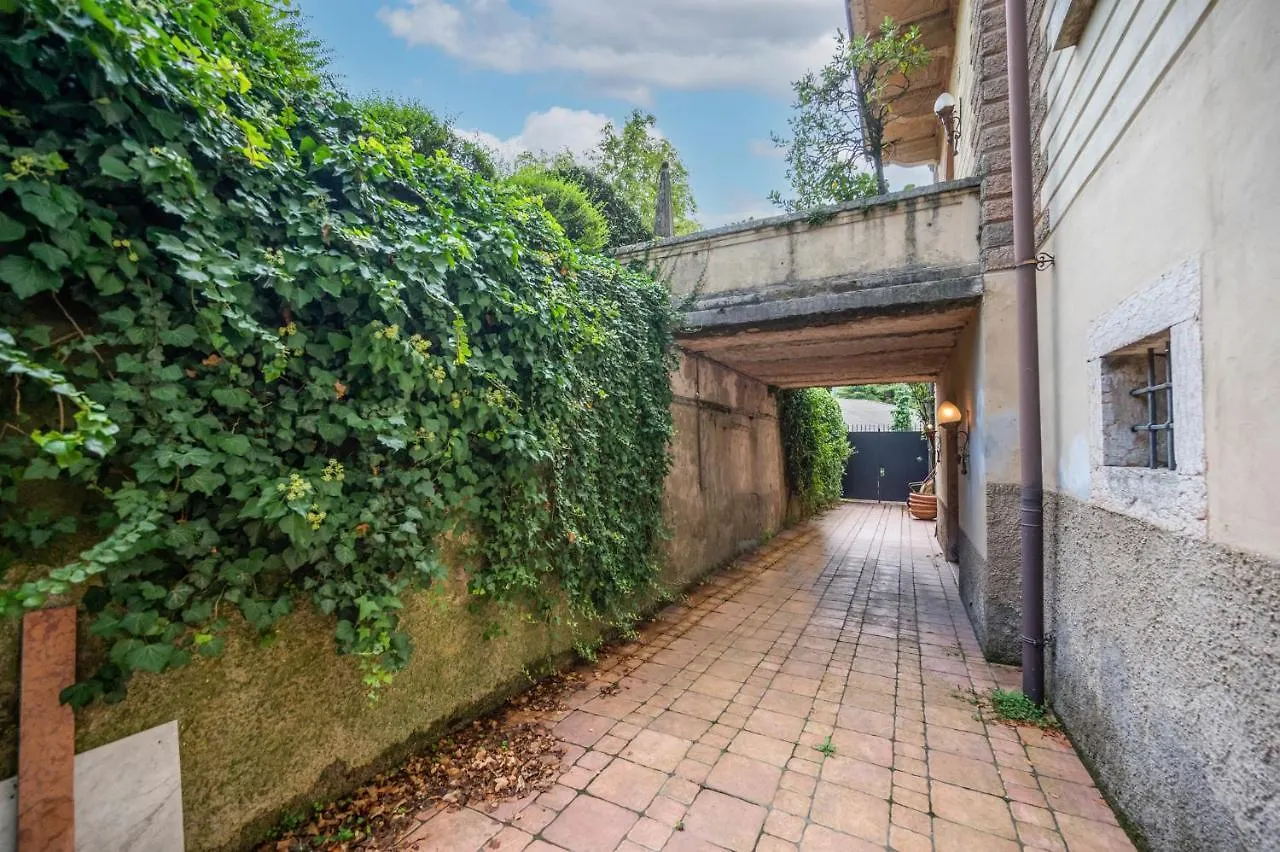 Villa San Marco - Immobiliare Azzurra Caprino Veronese 0*,